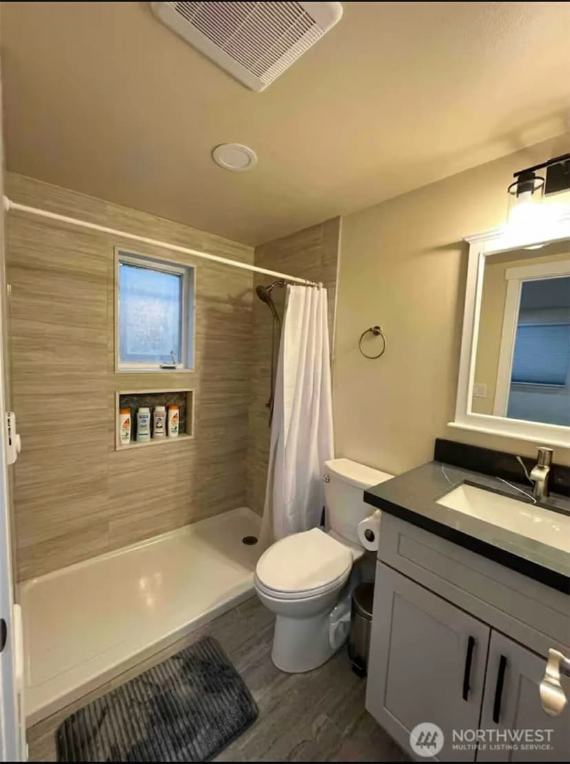 Property photo for 4816 S 150th Street, Tukwila photo 9