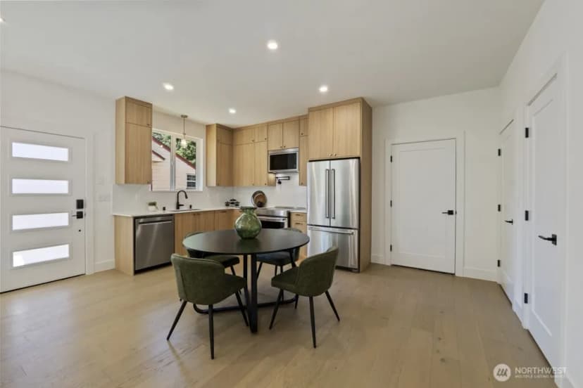 Property photo for 12046 5th Avenue Ne, Seattle photo 6