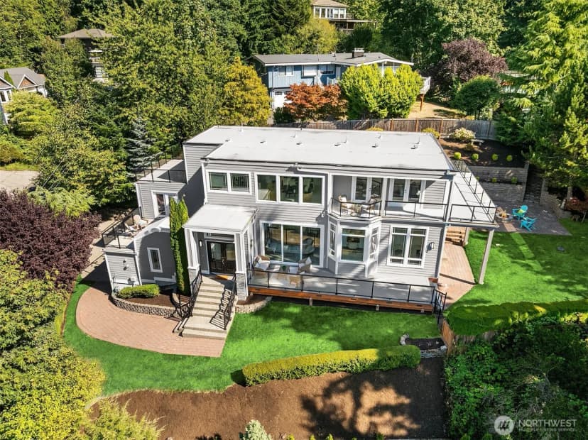 Property photo for 6447 Ne 129th Place, Kirkland