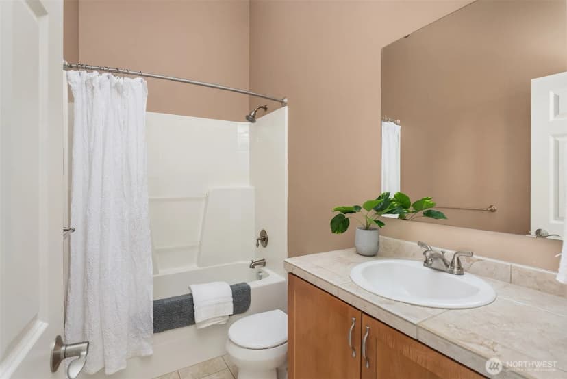 Property photo for 6447 Ne 129th Place, Kirkland photo 16