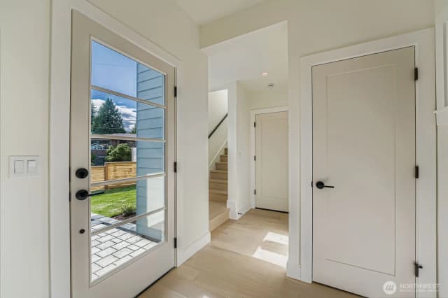 Property photo for 8800 41st Avenue Sw, Seattle photo 5