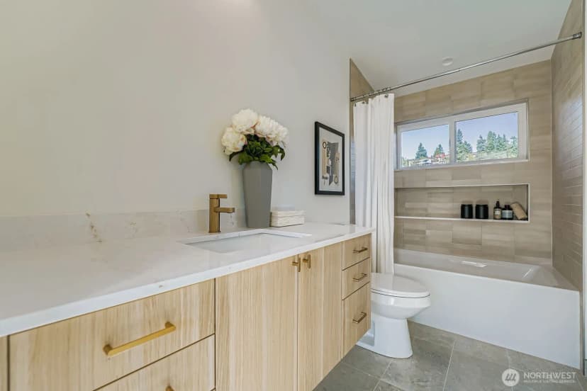 Property photo for 8800 41st Avenue Sw, Seattle photo 21