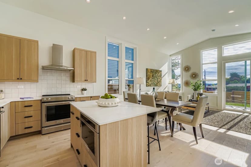 Property photo for 8800 41st Avenue Sw, Seattle photo 13