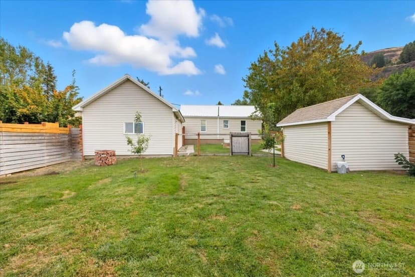 Property photo for 57910 Spokane Boulevard, Grand Coulee photo 30