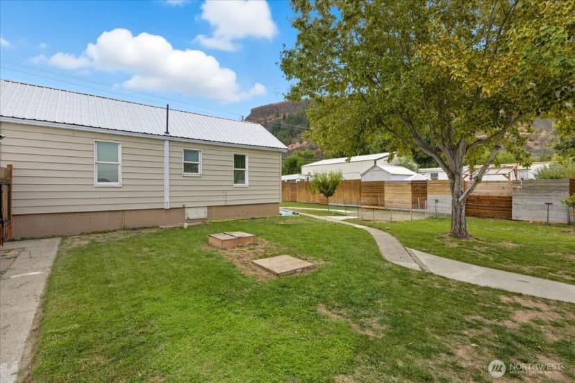 Property photo for 57910 Spokane Boulevard, Grand Coulee photo 27