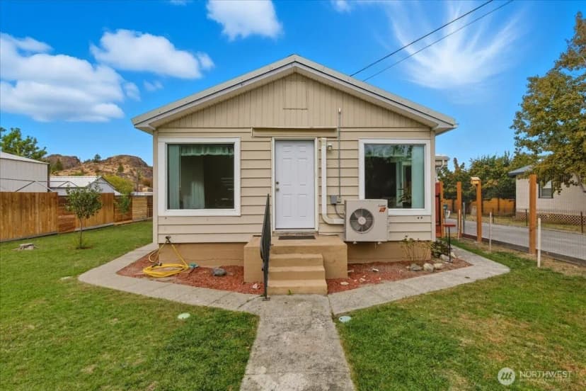 Property photo for 57910 Spokane Boulevard, Grand Coulee