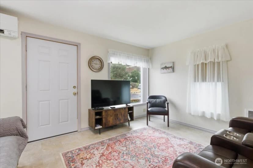 Property photo for 57910 Spokane Boulevard, Grand Coulee photo 6