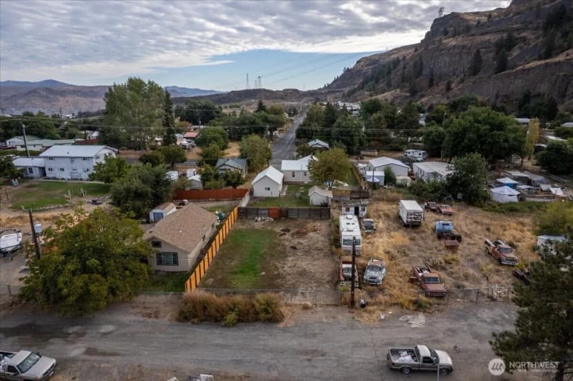Property photo for 57910 Spokane Boulevard, Grand Coulee photo 36