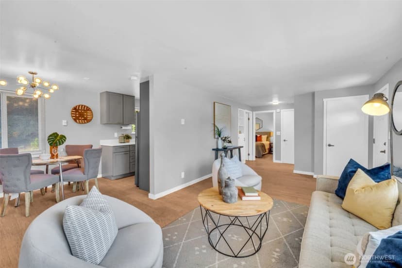 Property photo for 10237 31st Avenue Sw, Seattle photo 13
