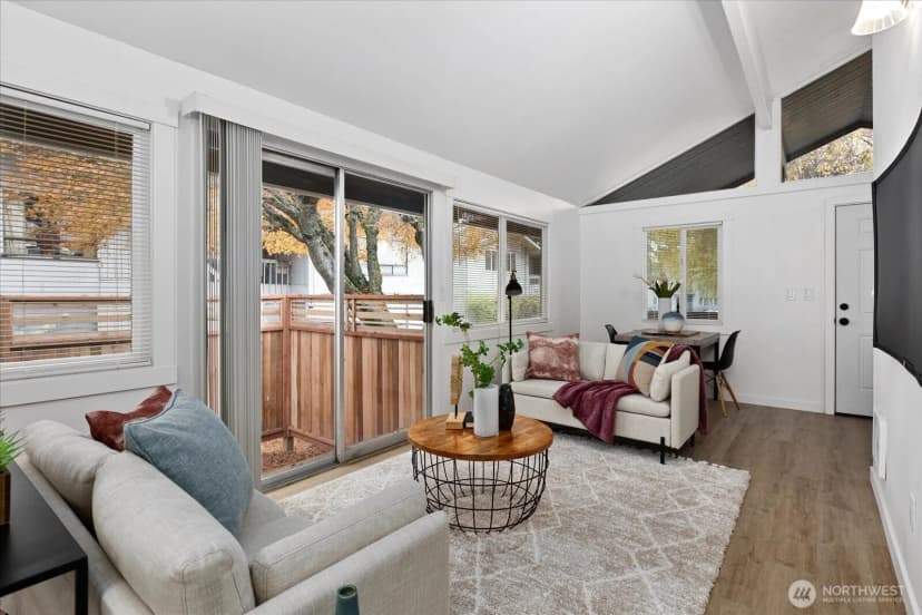 Property photo for 10439 17th Avenue Sw, Seattle photo 10