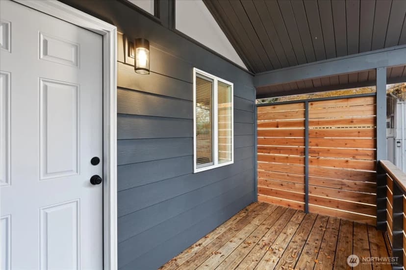 Property photo for 10439 17th Avenue Sw, Seattle photo 27