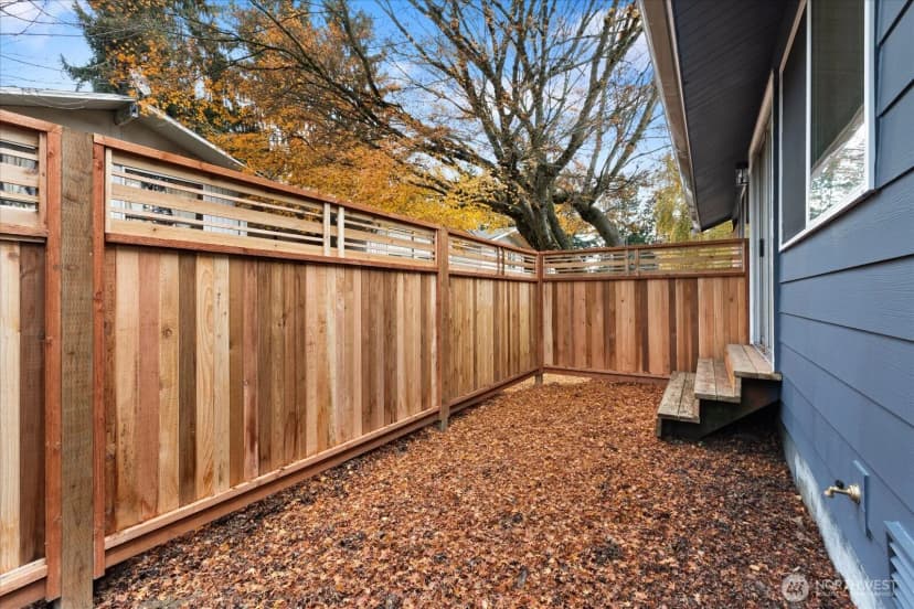 Property photo for 10439 17th Avenue Sw, Seattle photo 24