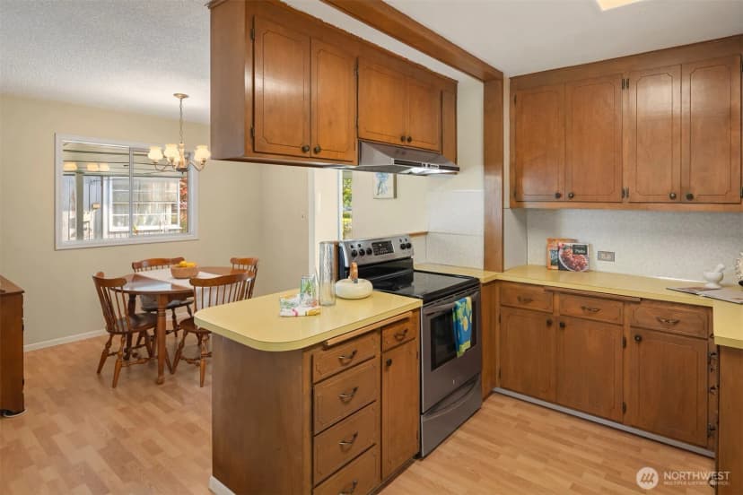 Property photo for 307 Tamarack Avenue, Everett photo 9