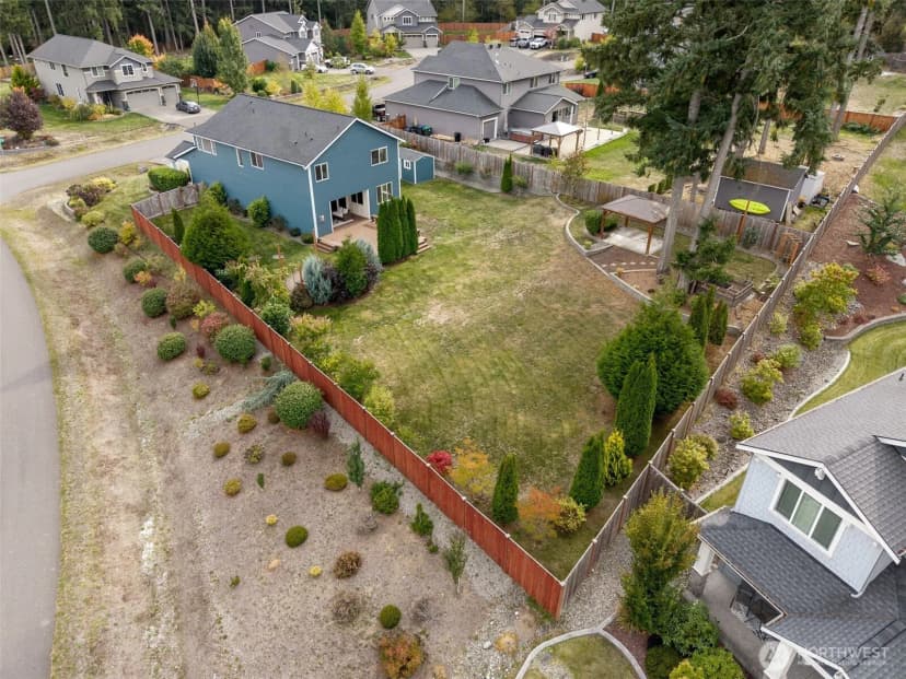 Property photo for 4749 Waxwing Court Ne, Lacey photo 35