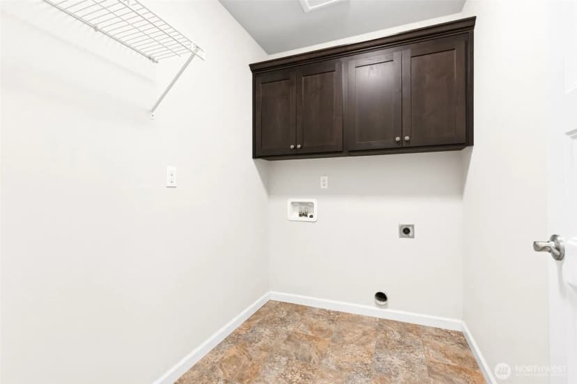 Property photo for 4749 Waxwing Court Ne, Lacey photo 27