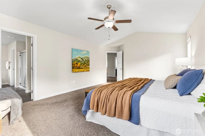 Property photo for 4749 Waxwing Court Ne, Lacey photo 19