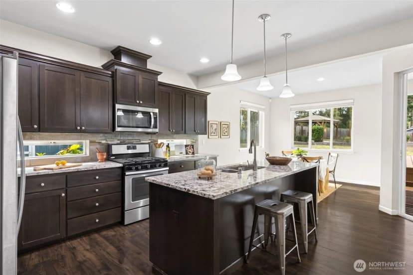 Property photo for 4749 Waxwing Court Ne, Lacey photo 11