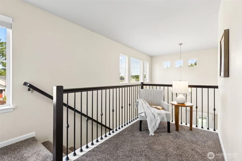 Property photo for 4749 Waxwing Court Ne, Lacey photo 16