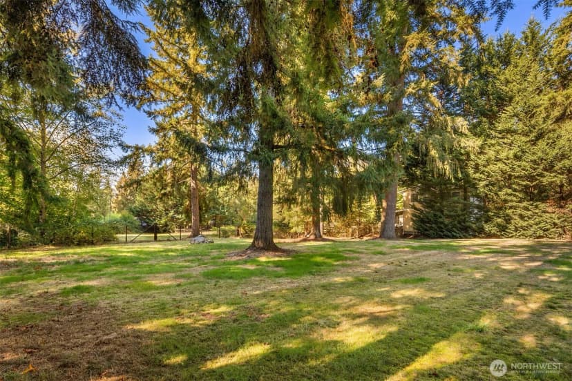 Property photo for 15507 216th Avenue Ne, Woodinville photo 39