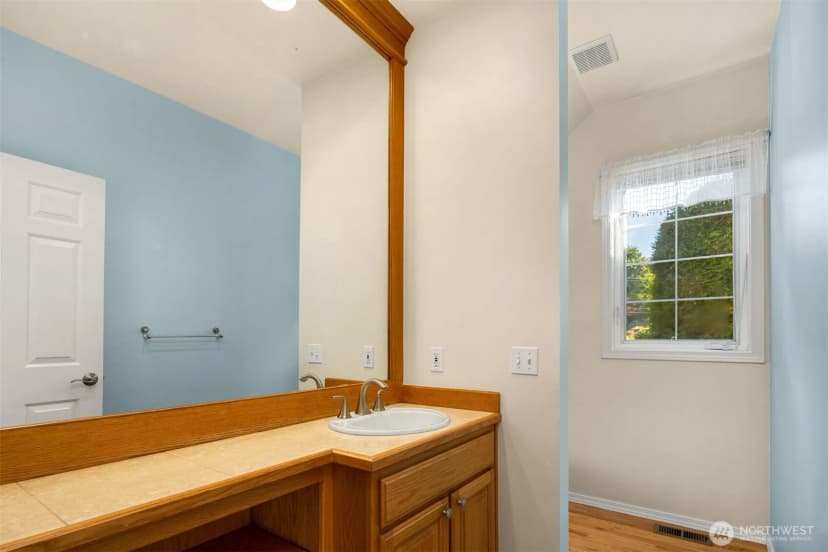 Property photo for 15507 216th Avenue Ne, Woodinville photo 19