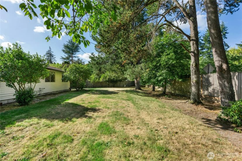 Property photo for 14510 Ne 67th Court, Redmond photo 22