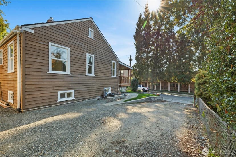Property photo for 10130 Ne 189th Street #a, Bothell photo 3