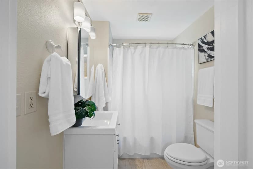 Property photo for 10130 Ne 189th Street #a, Bothell photo 21