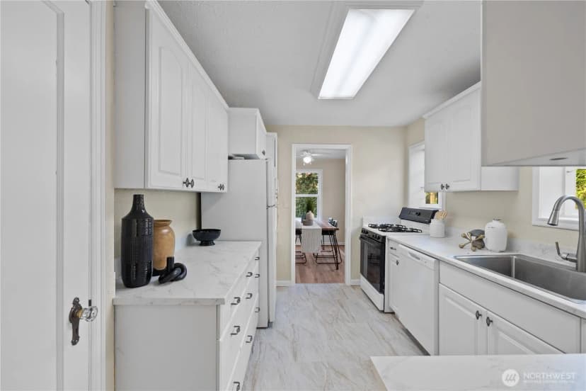 Property photo for 10130 Ne 189th Street #a, Bothell photo 11