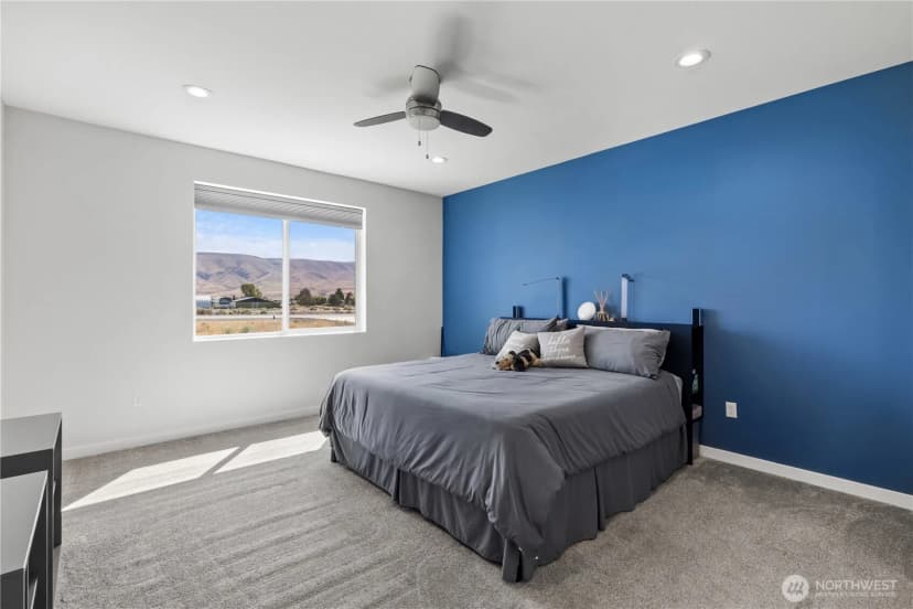 Property photo for 447 Airport Way Sw, Mattawa photo 19
