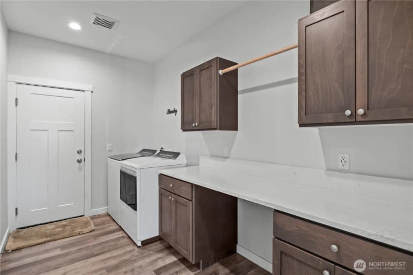 Property photo for 447 Airport Way Sw, Mattawa photo 17