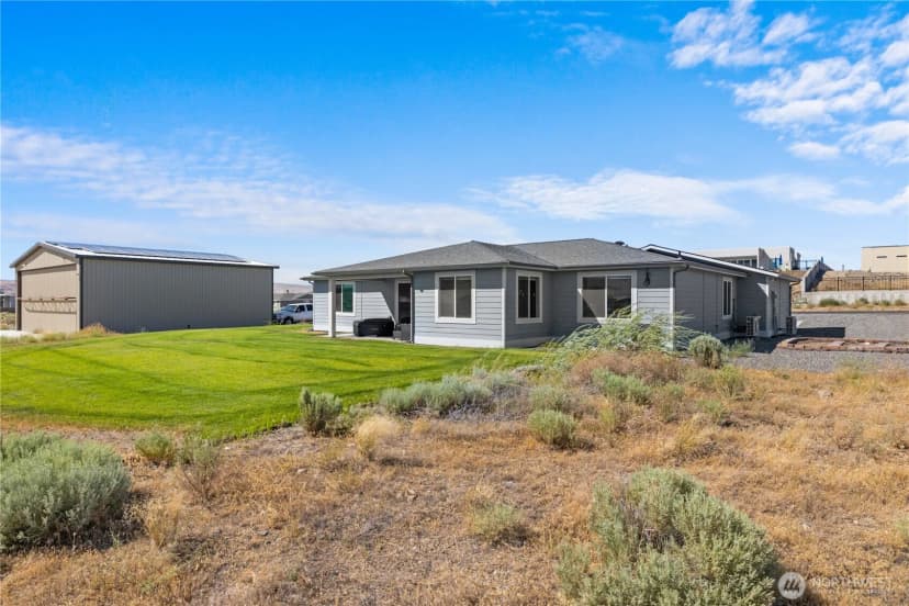 Property photo for 447 Airport Way Sw, Mattawa photo 32