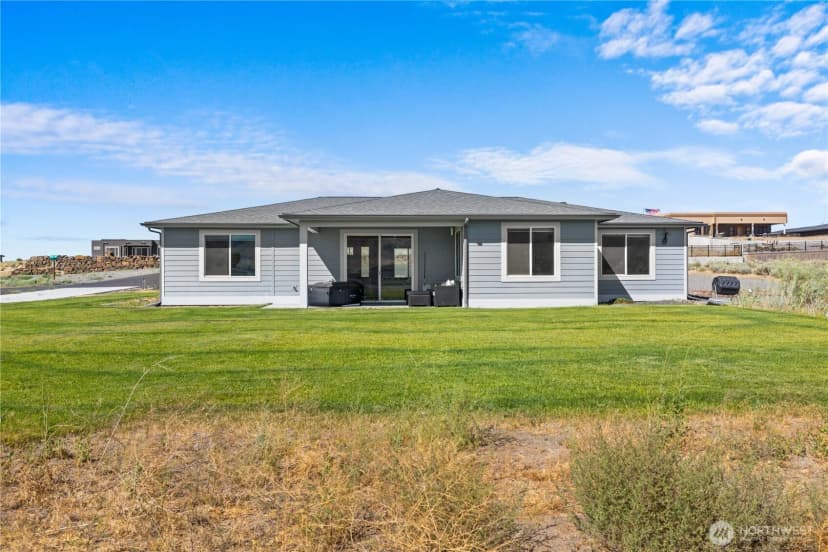Property photo for 447 Airport Way Sw, Mattawa photo 31