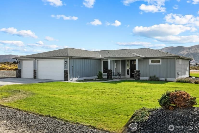 Property photo for 447 Airport Way Sw, Mattawa photo 30