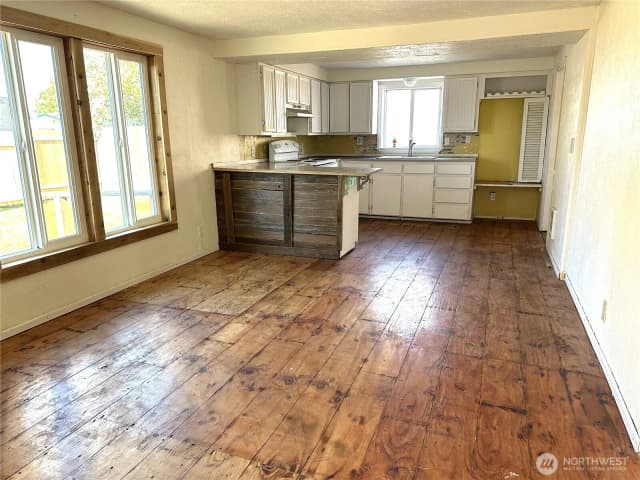Property photo for 26206 R Street, Ocean Park photo 4