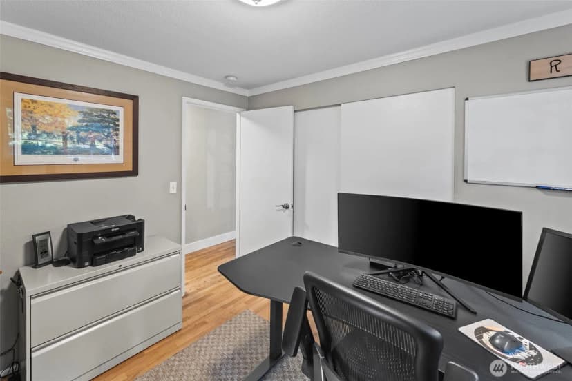 Property photo for 11621 Farwest Drive Sw, Lakewood photo 10
