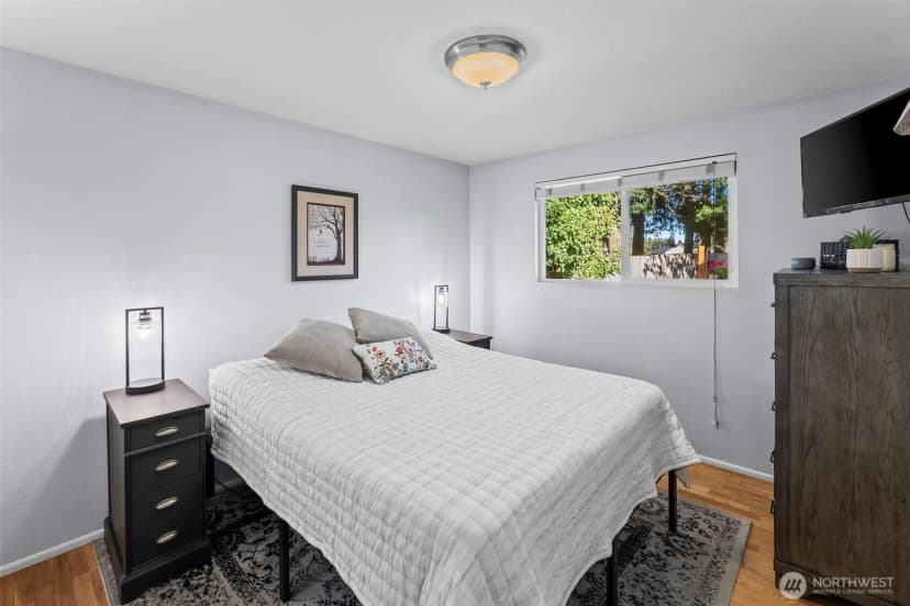 Property photo for 11621 Farwest Drive Sw, Lakewood photo 13