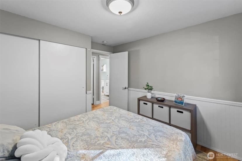 Property photo for 11621 Farwest Drive Sw, Lakewood photo 12