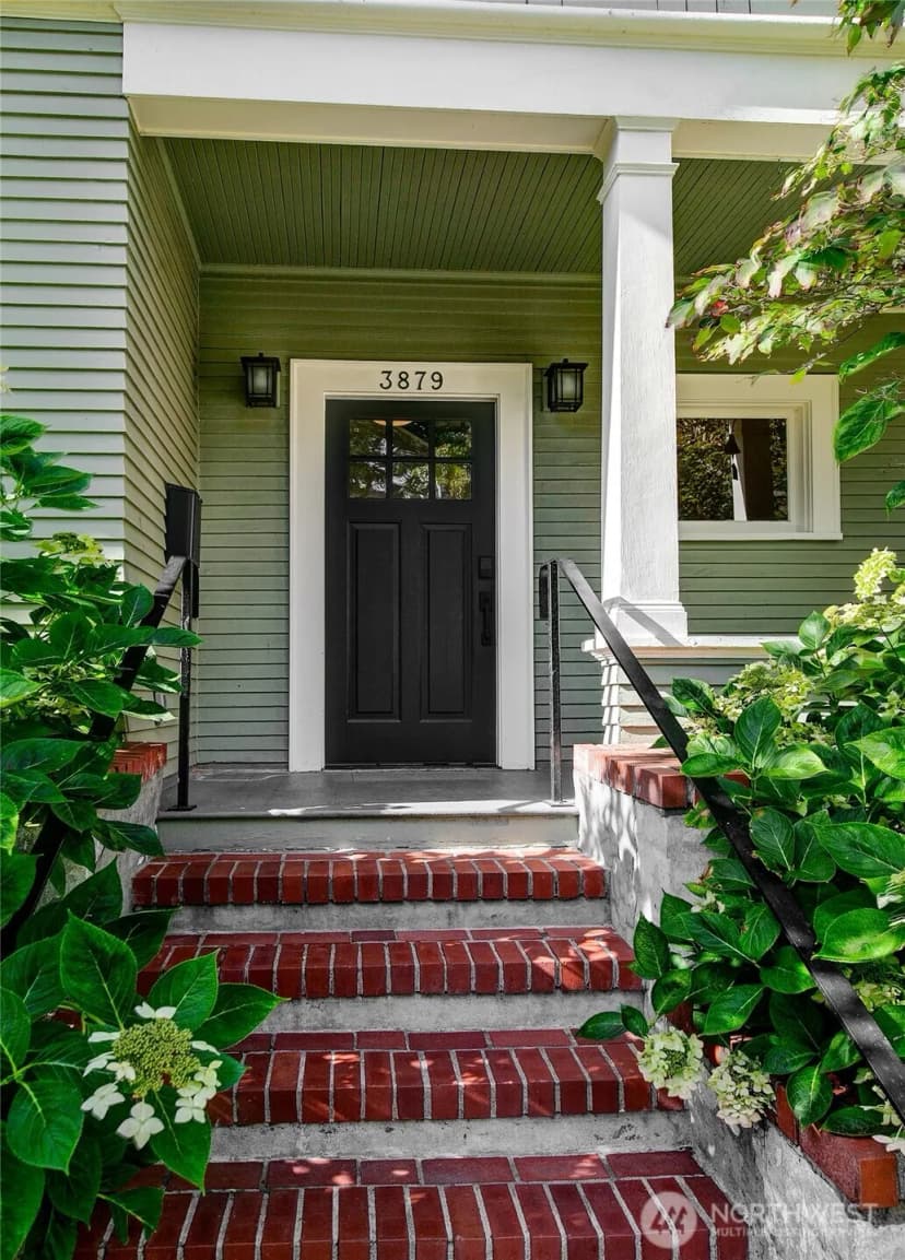 Property photo for 3879 44th Avenue Ne, Seattle photo 36