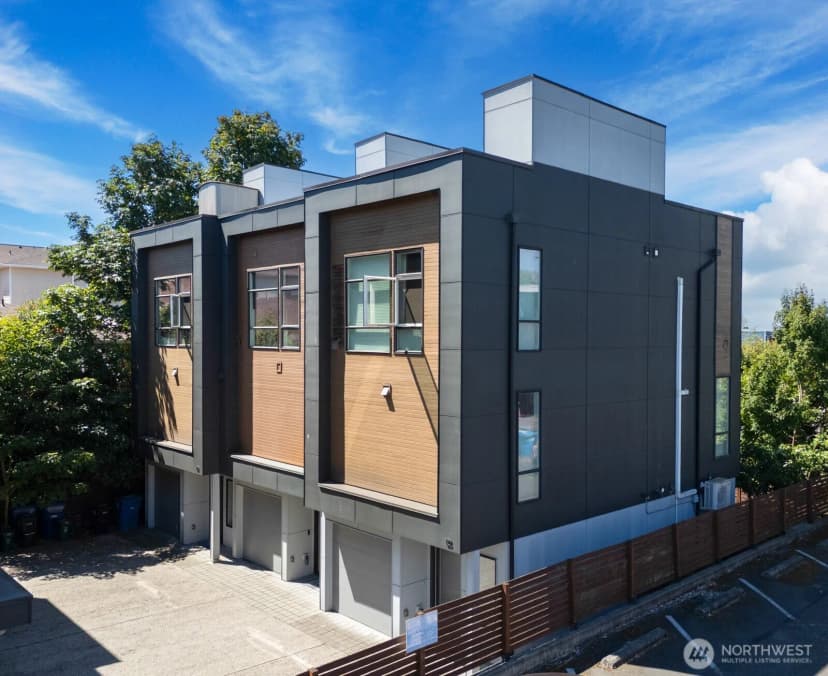 Property photo for 123 20th Avenue, Seattle