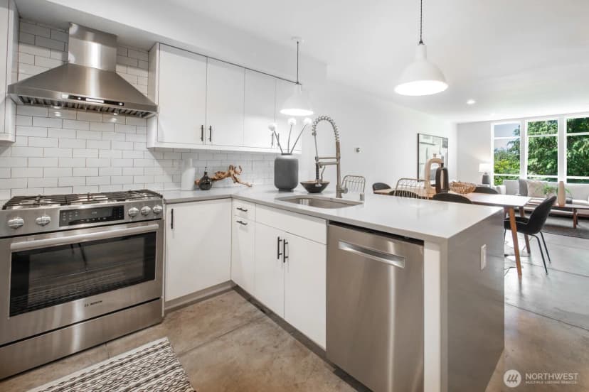 Property photo for 123 20th Avenue, Seattle photo 18