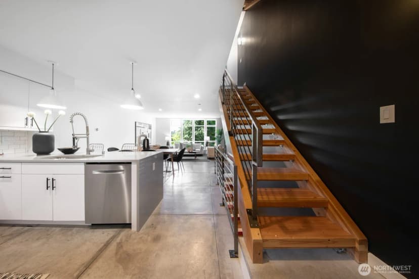 Property photo for 123 20th Avenue, Seattle photo 19