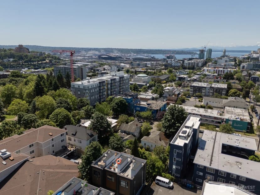 Property photo for 123 20th Avenue, Seattle photo 38