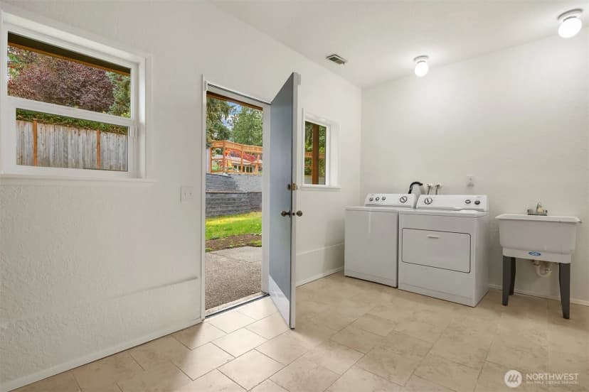 Property photo for 18811 Se 42nd Street, Issaquah photo 33