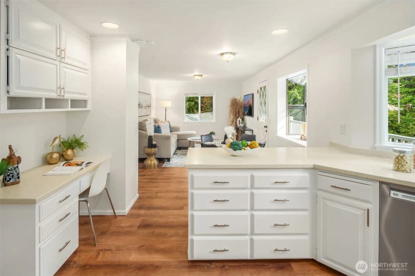 Property photo for 18811 Se 42nd Street, Issaquah photo 8
