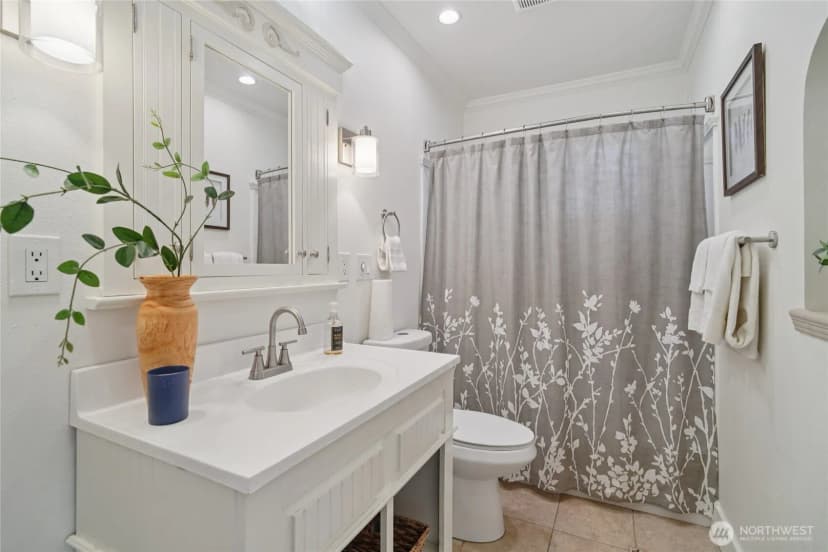 Property photo for 9315 121st Street Sw, Lakewood photo 18