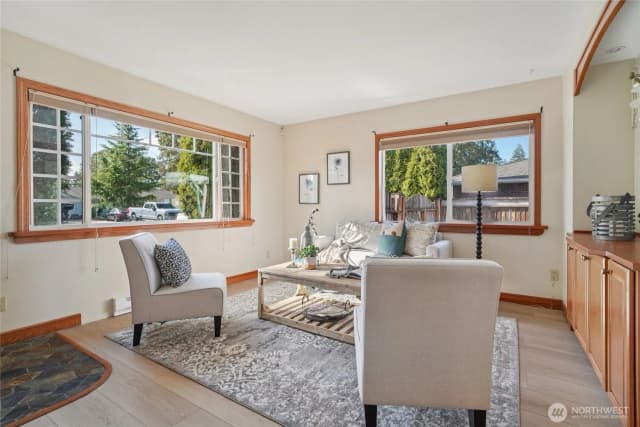 Property photo for 9315 121st Street Sw, Lakewood photo 4
