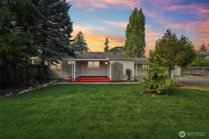 Property photo for 9315 121st Street Sw, Lakewood photo 2
