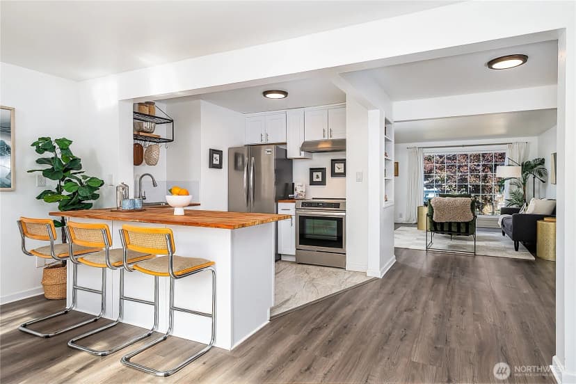 Property photo for 3947 S Warsaw Street, Seattle photo 5