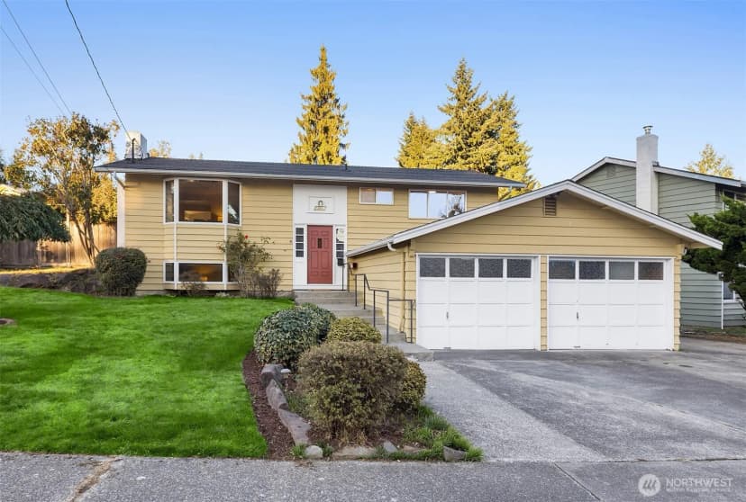 Property photo for 22603 41st Place Sw, Mountlake Terrace photo 2