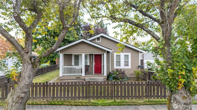 Property photo for 2925 Dover Street, Longview photo 2
